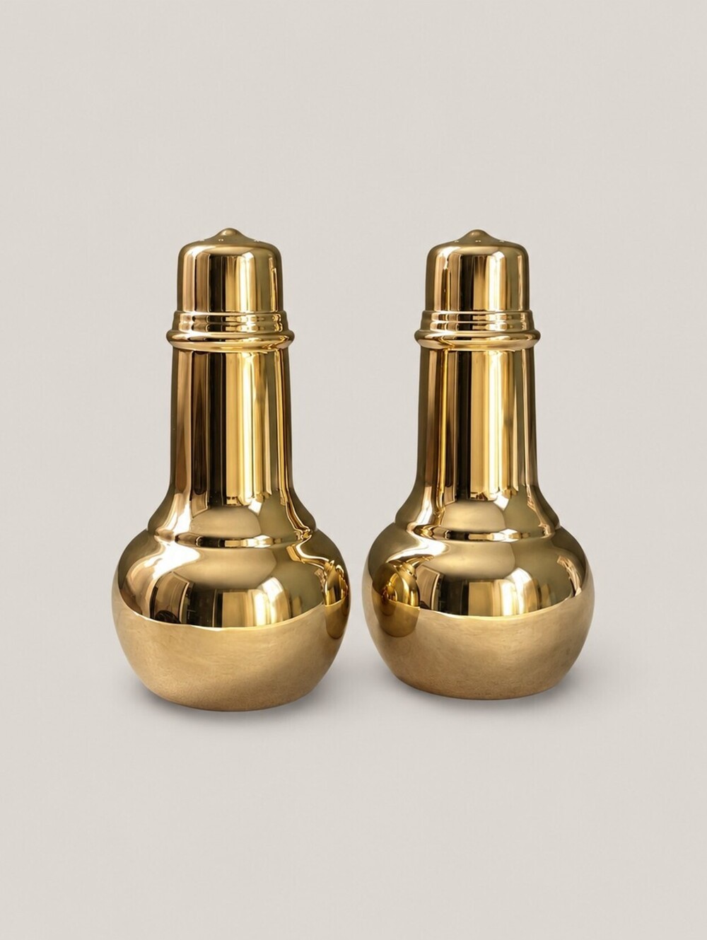 Vintage International Silver Co. Gold Tone Salt And Pepper Shakers
